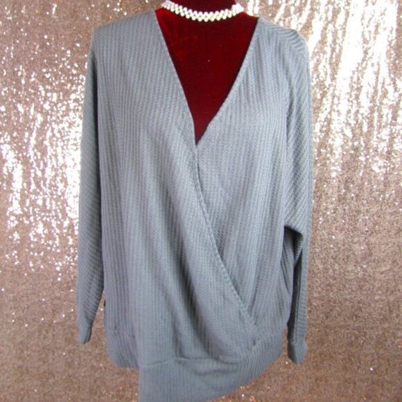 NWT BloomChic waffle knit top - Picture 4 of 9